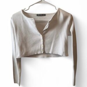 white brandy melville long sleeve button up crop top